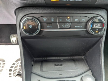 Photo 14 du bon plan FORD Fiesta 1.0 EcoBoost 125ch mHEV ST-Line X 5p occasion à 11900 €