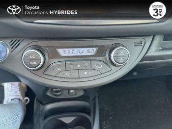 Photo 21 du bon plan TOYOTA Yaris 100h Dynamic 5p occasion à 13490 €