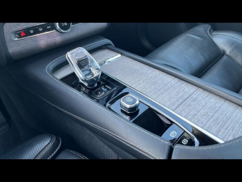 Photo 18 du bon plan VOLVO XC90 T8 AWD 310 + 145ch Ultimate Style Dark Geartronic occasion à 51990 €