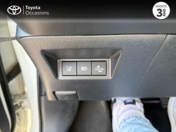Photo 21 du bon plan TOYOTA Yaris 70 VVT-i Design Y20 5p MY19 occasion à 12490 €