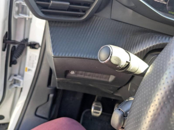 Photo 7 du bon plan PEUGEOT 2008 1.2 PureTech 130ch S&S GT occasion à 15880 €