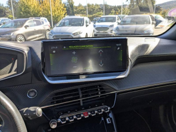 Photo 17 du bon plan PEUGEOT 2008 1.2 PureTech 130ch S&S GT occasion à 15880 €