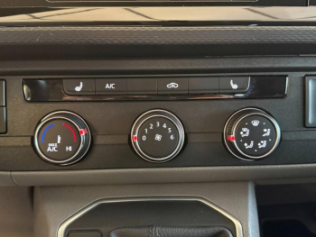 Photo 10 du bon plan VOLKSWAGEN Transporter Fg VUL 2.8T L1H1 2.0 TDI 150ch Business DSG7 occasion à 31900 €