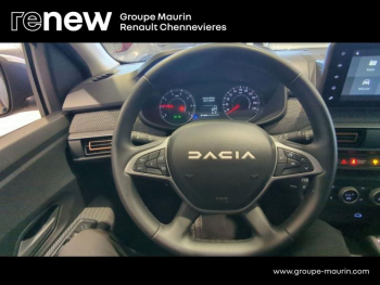 Photo 16 du bon plan DACIA Sandero 1.0 TCe 90ch Stepway Expression CVT occasion à 15999 €