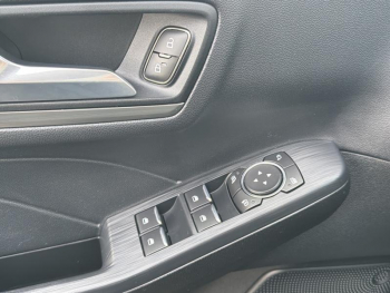 Photo 14 du bon plan FORD Kuga 2.5 Duratec 190ch FHEV E85 Titanium BVA occasion à 26900 €