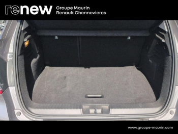 Photo 8 du bon plan RENAULT Captur 1.6 E-Tech hybride 145ch Techno Fast Track occasion à 20999 €