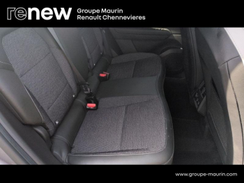 Photo 10 du bon plan RENAULT Captur 1.6 E-Tech hybride 145ch Techno Fast Track occasion à 20999 €