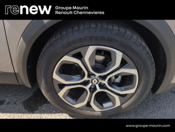 Photo 14 du bon plan RENAULT Captur 1.6 E-Tech hybride 145ch Techno Fast Track occasion à 20999 €