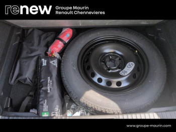 Photo 40 du bon plan RENAULT Captur 1.6 E-Tech hybride 145ch Techno Fast Track occasion à 20999 €