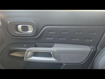 Photo 22 du bon plan CITROEN C5 Aircross Hybrid 225ch Shine Pack e-EAT8 occasion à 19900 €