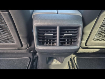 Photo 27 du bon plan CITROEN C5 Aircross Hybrid 225ch Shine Pack e-EAT8 occasion à 19900 €