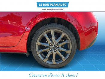 Photo 8 du bon plan MAZDA Mazda 3 1.5 SKYACTIV-D 105 Elégance occasion à 12390 €