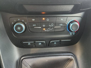 Photo 18 du bon plan FORD Transit Connect VUL L1 1.5 EcoBlue 100ch Trend occasion à 15588 €