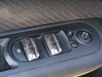 Photo 18 du bon plan MINI Clubman One D 116ch Hyde Park BVA occasion à 12900 €