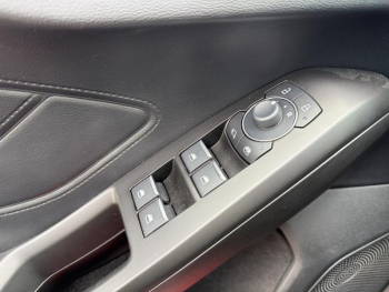 Photo 17 du bon plan FORD Focus SW 1.0 Essence/EcoBoost mHEV 125ch Titanium X Business occasion à 20980 €