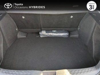 Photo 10 du bon plan TOYOTA C-HR 1.8 Hybride 122ch Dynamic Business E-CVT + Programme Beyond Zero Academy occasion à 19990 €