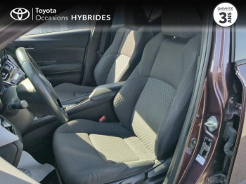 Photo 11 du bon plan TOYOTA C-HR 1.8 Hybride 122ch Dynamic Business E-CVT + Programme Beyond Zero Academy occasion à 19990 €