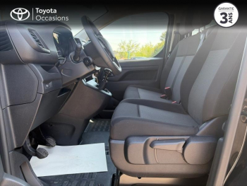 Photo 11 du bon plan TOYOTA ProAce Combi Medium 2.0 140 D-4D MC24 occasion à 31990 €