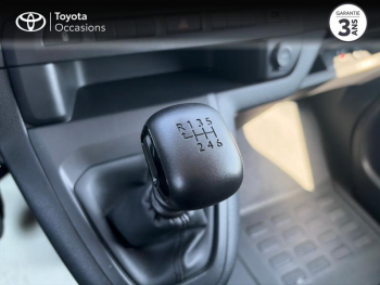 Photo 24 du bon plan TOYOTA ProAce Combi Medium 2.0 140 D-4D MC24 occasion à 31990 €