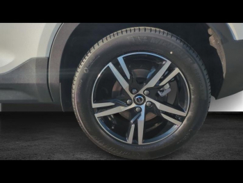 Photo 17 du bon plan VOLVO XC40 B3 163ch Lounge Edition DCT 7 occasion à 42990 €