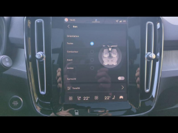 Photo 34 du bon plan VOLVO XC40 B3 163ch Lounge Edition DCT 7 occasion à 42990 €