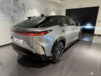 Photo 6 du bon plan LEXUS RZ 500e Executive MC26 occasion à 68900 €