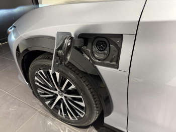 Photo 16 du bon plan LEXUS RZ 500e Executive MC26 occasion à 68900 €