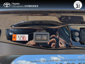 Photo 23 du bon plan TOYOTA C-HR 2.0 200ch Collection Premiere occasion à 33500 €