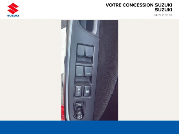 Photo 11 du bon plan SUZUKI Swift 1.2 Dualjet Hybrid 83ch Pack AllGrip occasion à 16490 €