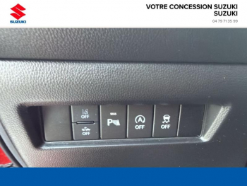 Photo 12 du bon plan SUZUKI Swift 1.2 Dualjet Hybrid 83ch Pack AllGrip occasion à 16490 €