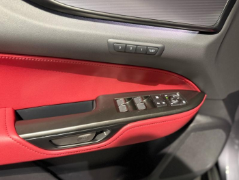 Photo 22 du bon plan LEXUS NX 450h+ 292ch F SPORT Executive 4WD MY26 occasion à 71490 €