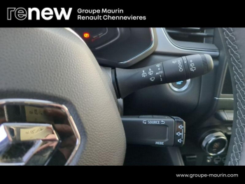 Photo 18 du bon plan RENAULT Captur 1.6 E-Tech hybride 145ch Intens -21 occasion à 19999 €