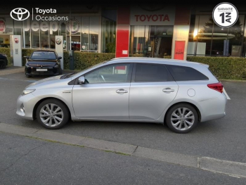 Photo 3 du bon plan TOYOTA Auris Touring Sports HSD 136h Dynamic occasion à 13990 €