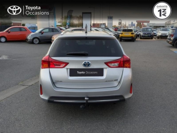 Photo 4 du bon plan TOYOTA Auris Touring Sports HSD 136h Dynamic occasion à 13990 €