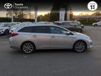 Photo 17 du bon plan TOYOTA Auris Touring Sports HSD 136h Dynamic occasion à 13990 €