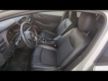 Photo 18 du bon plan NISSAN Leaf 217ch e+ 62kWh N-Connecta 22 occasion à 18990 €