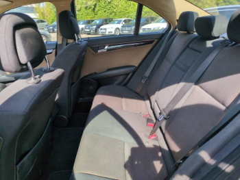 Photo 17 du bon plan MERCEDES-BENZ Classe C 200 CDI Classic occasion à 6900 €