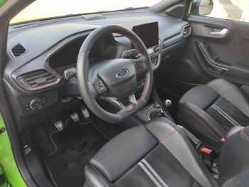 Photo 14 du bon plan FORD Puma 1.5 EcoBoost 200ch S&S ST occasion à 28490 €
