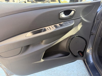 Photo 9 du bon plan RENAULT Clio 0.9 TCe 90ch energy Intens 5p occasion à 8990 €