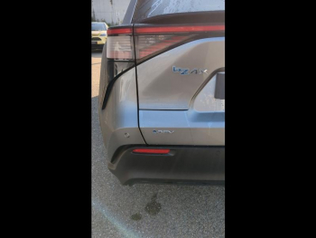 Photo 8 du bon plan TOYOTA bZ4X 224ch 11kW Grande Autonomie Design MC25 occasion à 36900 €