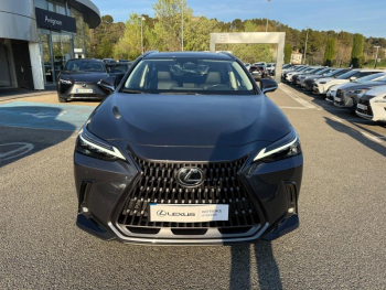 Photo 2 du bon plan LEXUS NX 450h+ Executive 4WD occasion à 53990 €