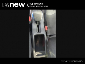 Photo 35 du bon plan PEUGEOT 2008 1.6 BlueHDi 100ch Active occasion à 10490 €