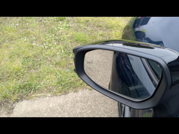 Photo 13 du bon plan TOYOTA C-HR 2.0 Hybride Rechargeable 225ch Design NG23 occasion à 35200 €