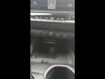 Photo 24 du bon plan TOYOTA C-HR 2.0 Hybride Rechargeable 225ch Design NG23 occasion à 35200 €