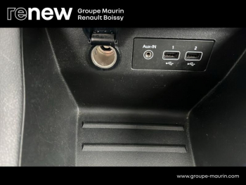 Photo 26 du bon plan RENAULT Clio 1.6 E-Tech 145ch full hybrid Evolution occasion à 16700 €