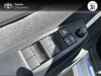 Photo 23 du bon plan TOYOTA Yaris 70 VVT-i Design 5p MY22 occasion à 16990 €