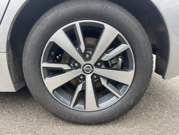 Photo 18 du bon plan NISSAN Leaf 150ch 40kWh Acenta 21.5 occasion à 10990 €