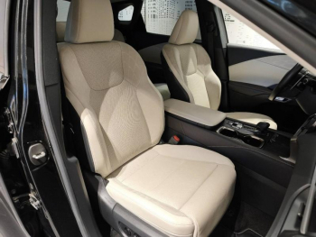 Photo 14 du bon plan LEXUS RX 450h+ Opéra de Paris 4WD occasion à 62990 €