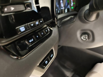 Photo 21 du bon plan LEXUS RX 450h+ Opéra de Paris 4WD occasion à 62990 €