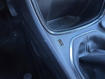 Photo 32 du bon plan FORD Puma 1.0 Flexifuel 125ch S&S mHEV Titanium occasion à 19250 €